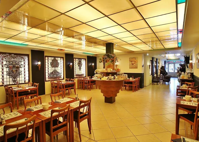 Hotel De Koophandel 3*