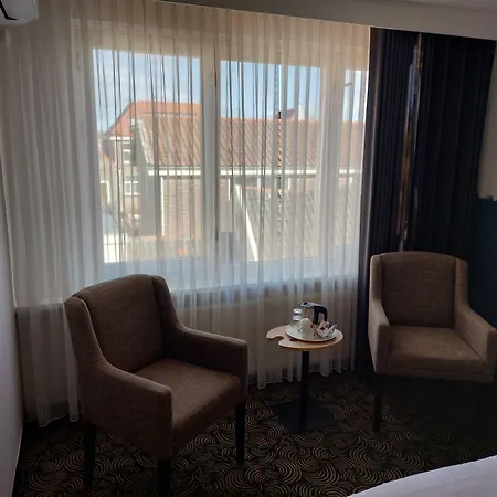 De Koophandel 3*